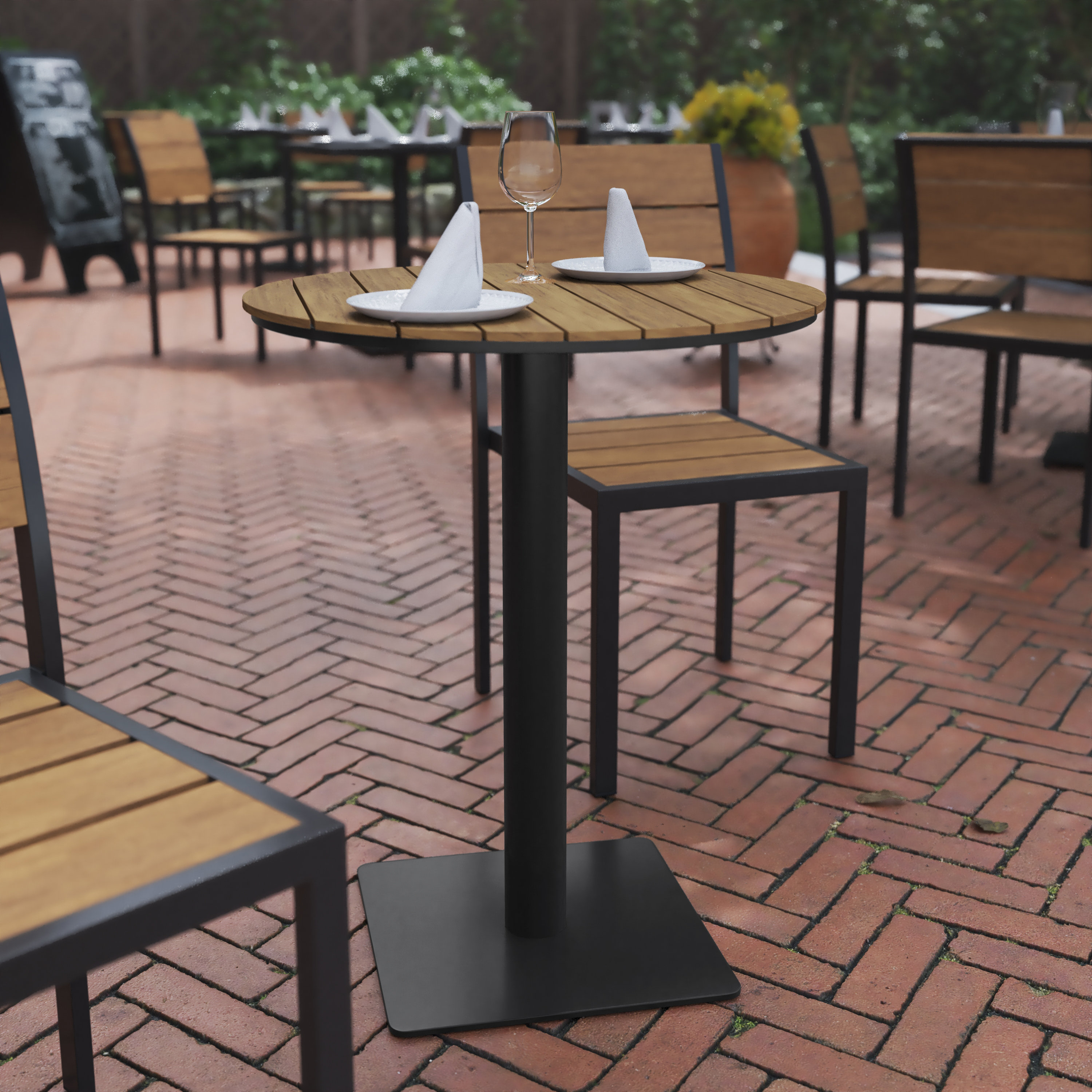 24 inch round outdoor table hotsell